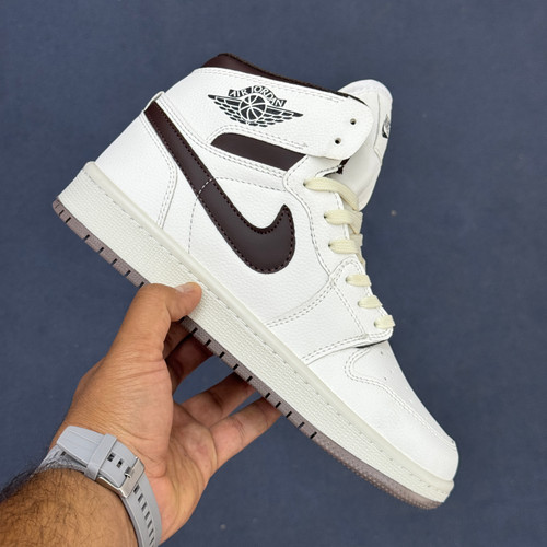 نایک جردن ساقدار سفید قهوه ای (امامنیر) کد ۴۷۸